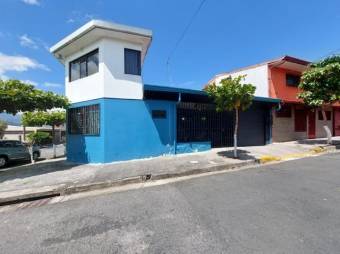 Se vende espaciosa casa en Catedral San José 26-322