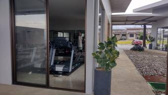 Se vende espaciosa casa en condominio de La Trinidad San José 26-352