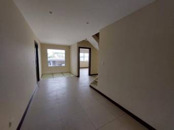 Se alquila espaciosa casa con patio en San Rafael Alajuela 26-50