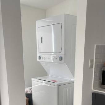 Se alquila moderno apartamento amoblado en San Francisco de Heredia 26-163