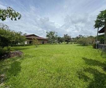 Lot for sale in Las Vueltas Condominium, Ciudad Hacienda Los Reyes, La Guacima.