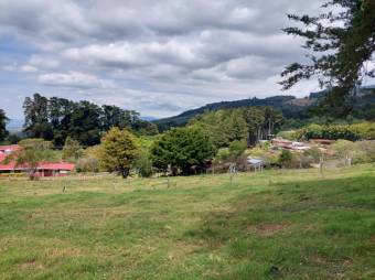 Se vende amplio lote de 28.6 hectáreas en San José de la Montaña 23-2563 Se vende amplio lote de 28.6 hectáreas en San José de la Montaña 23-2563