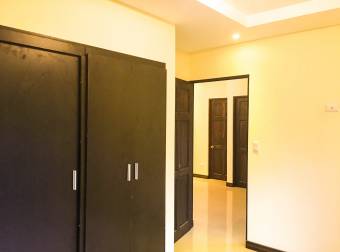 BUILDING FOR SALE WITH 6 APARTMENTS, CURRIDABAT, LOMAS DE AYARCO SUR