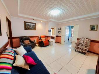 Se vende propiedad con casa y 2 apartamentos en Santa bárbara Heredia 24-1075 Se vende propiedad con casa y 2 apartamentos en Santa bárbara Heredia 24-1075