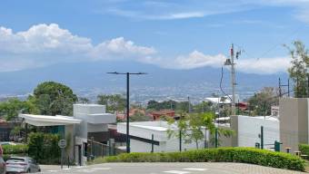 Se vende moderna casa con patio en condominio de San Antonio Escazú 25-1776 Se vende moderna casa con patio en condominio de San Antonio Escazú 25-1776