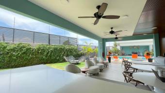 Se vende moderna casa con patio en condominio de San Antonio Escazú 25-1776 Se vende moderna casa con patio en condominio de San Antonio Escazú 25-1776