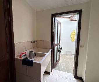 House for sale in Ciudad Hacienda Los Reyes, within the Las Vueltas condominium.