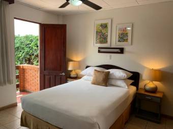 Se alquila apartamento amoblado en La Sabana San José 25-1909