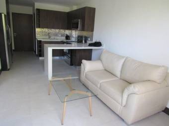 Se alquila moderno apartamento amoblado en Pozos Santa Ana 26-338