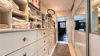 Se alquila espacioso apartamento amoblado en Alajuelita San José 26-383