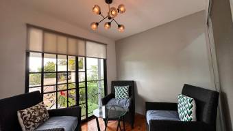 Se alquila espacioso apartamento amoblado en Alajuelita San José 26-383