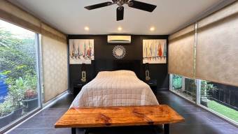 Se alquila espacioso apartamento amoblado en Alajuelita San José 26-383