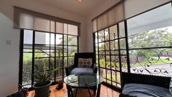 Se alquila espacioso apartamento amoblado en Alajuelita San José 26-383