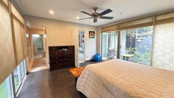 Se alquila espacioso apartamento amoblado en Alajuelita San José 26-383