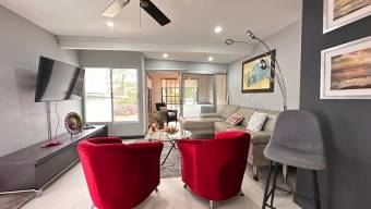 Se alquila espacioso apartamento amoblado en Alajuelita San José 26-383
