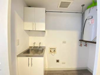 Se alquila espacioso apartamento en Avalon Country Club 26-261