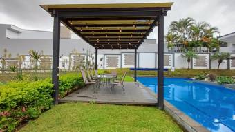 Se alquila casa con patio en condominio de Sabanilla San José 26-344 Se alquila casa con patio en condominio de Sabanilla San José 26-344