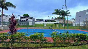 Se alquila casa con patio en condominio de Sabanilla San José 26-344 Se alquila casa con patio en condominio de Sabanilla San José 26-344