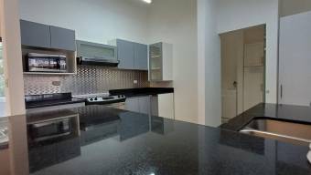 Se alquila casa con patio en condominio de Sabanilla San José 26-344 Se alquila casa con patio en condominio de Sabanilla San José 26-344