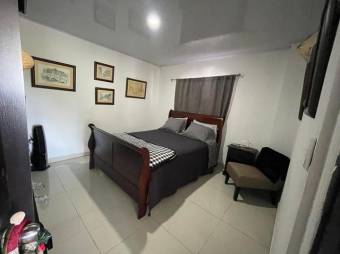 Se vende propiedad de lujo con 2.3 hectáreas de lote en Santa Ana 25-1016