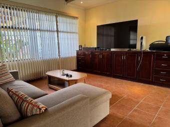 MLS-26-428 LS VENTA CASA SANTO DOMINGO HEREDIA