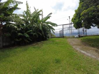 Se vende amplio lote de 5,500m2 en Alajuela Centro 24-355