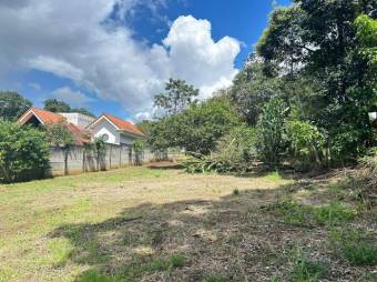 Se vende amplio lote plano de 1,400m2 en Garita Alajuela 25-738 Se vende amplio lote plano de 1,400m2 en Garita Alajuela 25-738