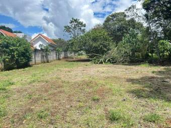 Se vende amplio lote plano de 1,400m2 en Garita Alajuela 25-738 Se vende amplio lote plano de 1,400m2 en Garita Alajuela 25-738