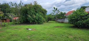 Se vende amplio lote plano de 1,400m2 en Garita Alajuela 25-738