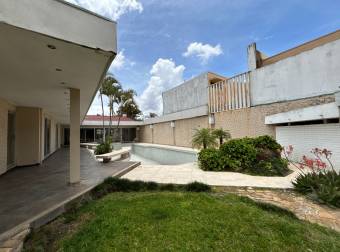 FOR SALE & RENT SINGLE-STORY HOUSE, BARRIO DENT, SAN PEDRO