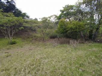 Se vende amplio lote de 6,800m2 en San Luis de Heredia 23-3201