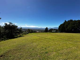 Se vende amplia finca de 8,400m2 en Concepción de San Isidro 25-1759