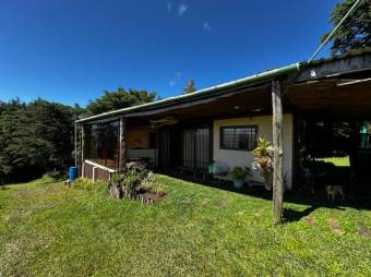 Se vende amplia finca de 8,400m2 en Concepción de San Isidro 25-1759