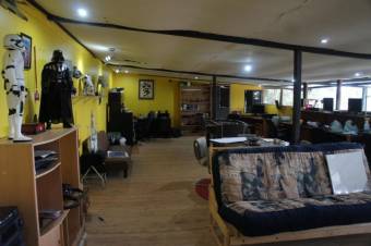 Se venden 2 casas con amplio lote de 2,600m2 en San Rafael Heredia 25-1038