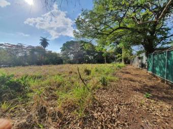 Se vende amplio lote de 1.5 hectáreas en Orotina Alajuela 25-1298