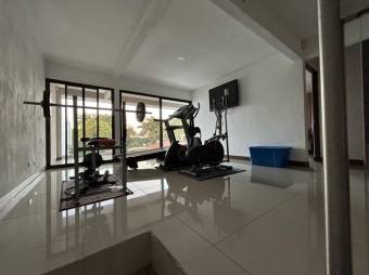 Se vende moderna quinta con piscina en Colon de Mora 24-901