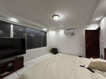 Se vende moderna quinta con piscina en Colon de Mora 24-901