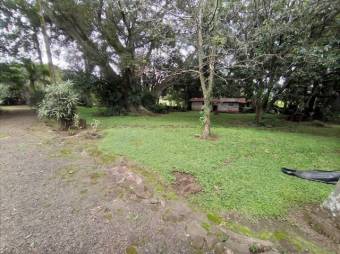 Se vende lote plano de 4,717m2 en Coyol de Alajuela 23-410