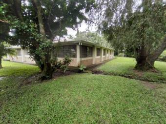 Se vende lote plano de 4,717m2 en Coyol de Alajuela 23-410