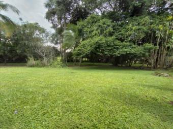 Se vende lote plano de 4,717m2 en Coyol de Alajuela 23-410
