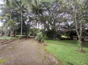 Se vende lote plano de 4,717m2 en Coyol de Alajuela 23-410