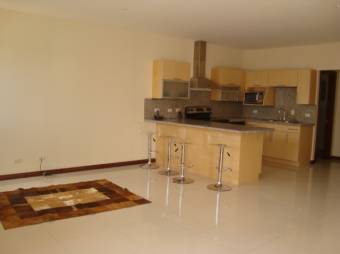 VENTA DE APARTAMENTO, ESCAZU, SAN RAFAEL, CONDOMINIO VALLE ARRIBA 