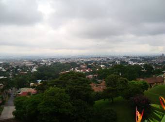 VENTA DE APARTAMENTO, ESCAZU, SAN RAFAEL, CONDOMINIO VALLE ARRIBA 