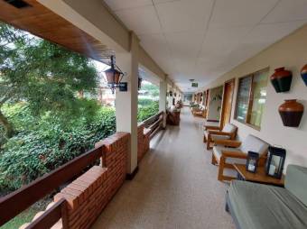 Se alquila apartamento amoblado en La Sabana 26-506