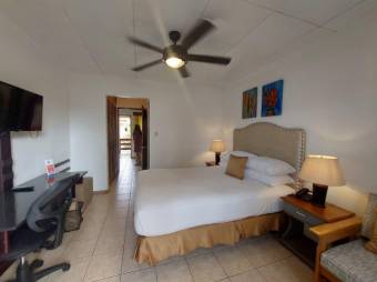 Se alquila apartamento amoblado en La Sabana 26-506