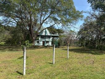 Se vende amplia finca de 2.4 hectáreas en Concepción de Heredia 25-1225