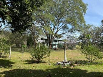 Se vende amplia finca de 2.4 hectáreas en Concepción de Heredia 25-1225