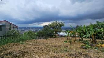 Se vende amplio lote de 7,700m2 en San Antonio de Escazú 25-912