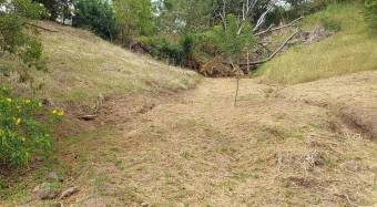 Se vende amplio lote de 6,700m2 en Santa Ana 25-829