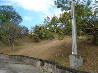 Se vende amplio lote de 6,700m2 en Santa Ana 25-829